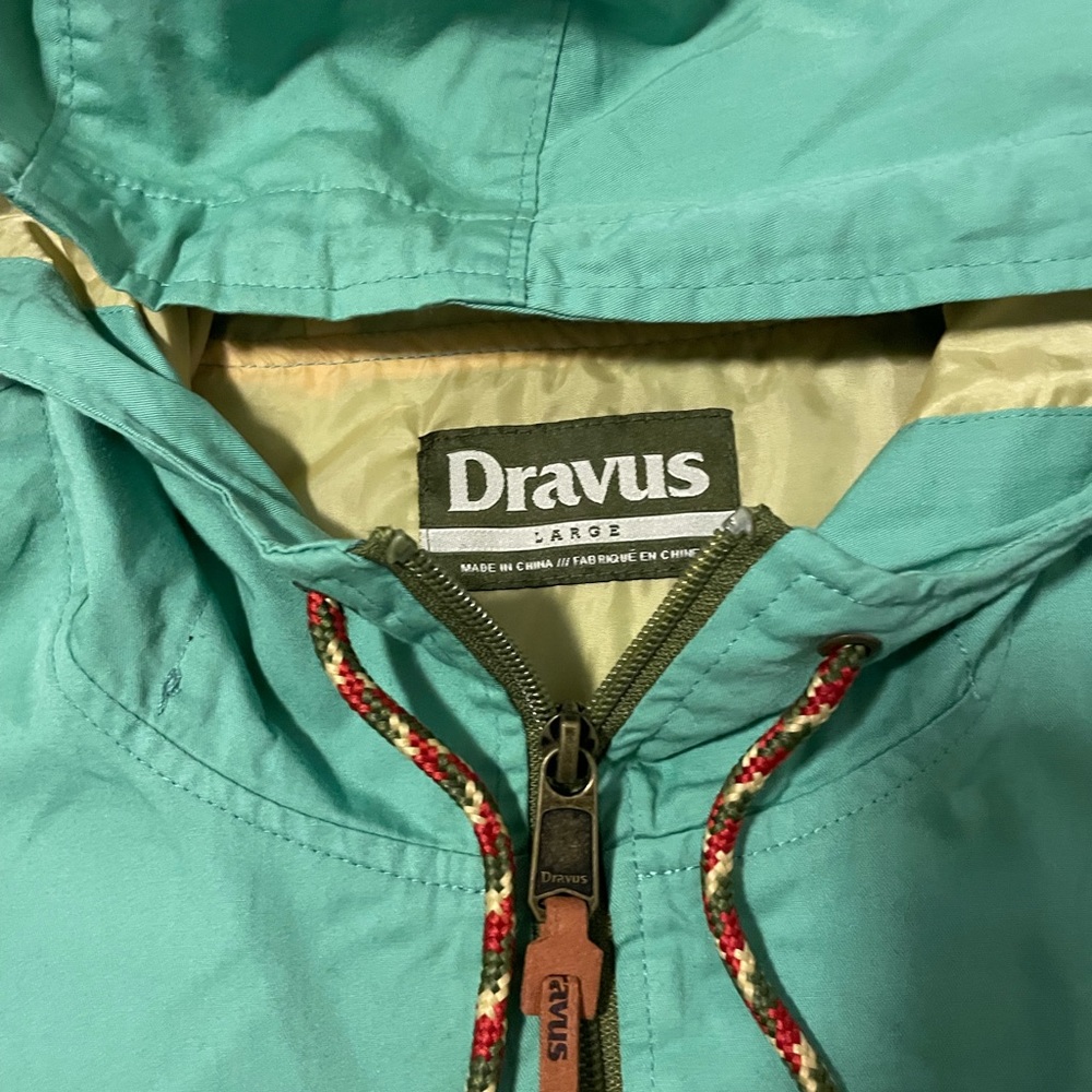 Dravus Windbreaker - Picture 3 of 4